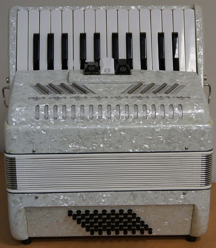 Ritmuller 26K48B-3/0 Аккордеон 1/2