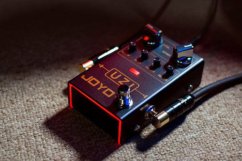 Joyo R-03-UZI-DISTORTION Педаль эффектов