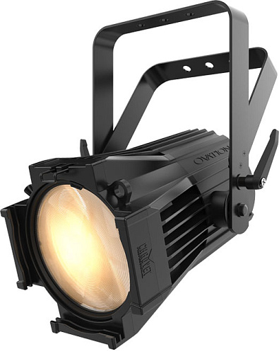 CHAUVET-PRO Ovation P-56WW Светодиодный прожектор направленного света. 1х230Вт WW-светодиод
