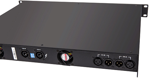 Soundking AQ2450 Усилитель мощности цифровой, 2 х 450Вт
