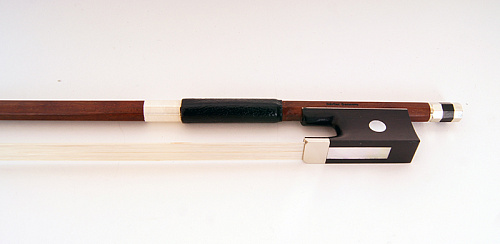 Doerfler 106A44 Violinbogen 6А Скрипичный смычок 4/4, восьмигранный