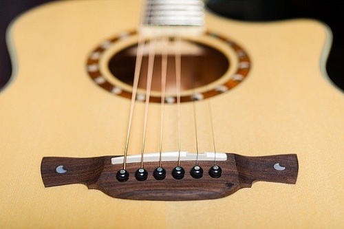 CRAFTER ML-Maho Plus Электроакустическая гитара шестиструнная с кейсом