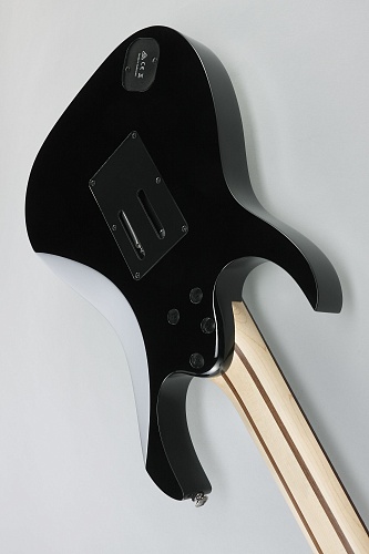 IBANEZ PREMIUM UV70P-BK STEVE VAI Семиструнная электрогитара
