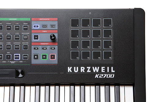 Kurzweil K2700 Рабочая станция, цвет чёрный