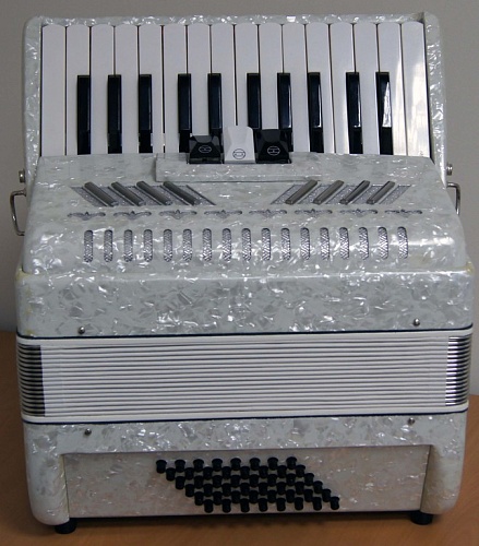 Ritmuller 26K48B-3/0 Аккордеон 1/2
