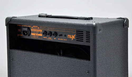 Nux Frontline-15 Цифровой гитарный комбоусилитель, 15 Вт