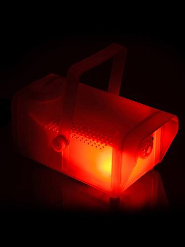 X-POWER X-025A Дым-машина пластик, 400Вт с  LED подсветкой