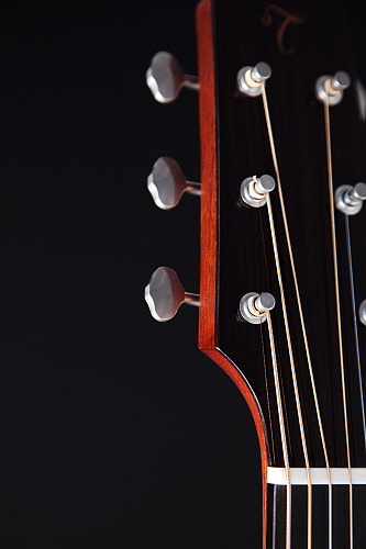 Takamine EF340S-TT Акустическая гитара с предусилителем TLD-2