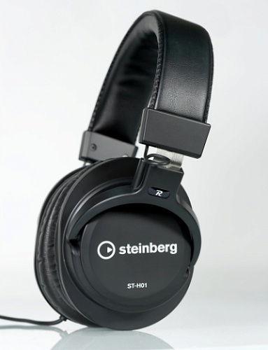 STEINBERG UR22C Recording PACK- комплект для звукозаписи