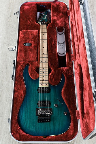 Ibanez RG652AHM-NGB Электрогитара, кейс