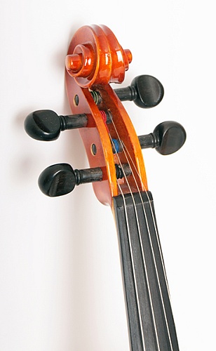 Strunal 1750-4/4 Скрипка концертная 4/4