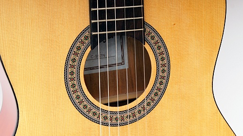 C-957 Классическая гитара, Caraya