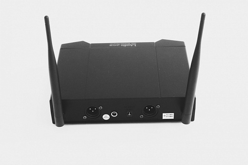 LAudio LS-P3-2M Двухканальная вокальная радиосистема, 2 ручных передатчика
