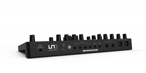 IK Multimedia UNO-Synth-Pro-X Синтезатор