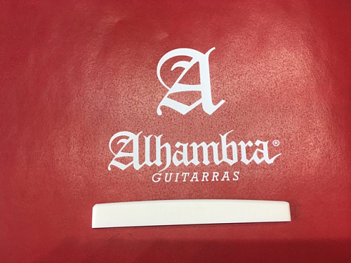 Alhambra 9.658 Порожек нижний для классической гитары
