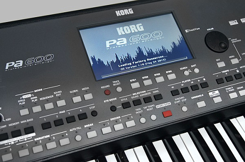 KORG Pa600 Аранжировочная станция, 61 клавиша