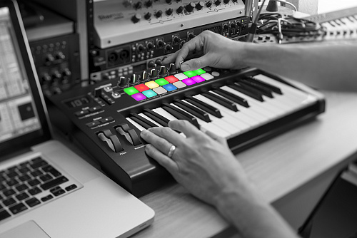 Novation Launchkey 25 MK2 Миди-клавиатура, 25 клавиш