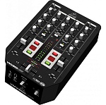 Фото:Behringer VMX200USB   микшер для DJ