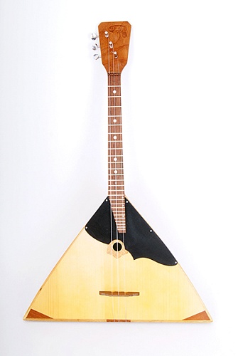 Doff F202-N Балалайка прима, 3-струнная, 3-й категории