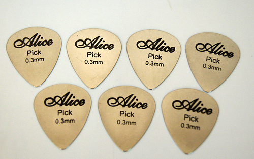 Alice AP-100S Коробка медиаторов, сталь, толщина 0,3мм, 100шт,  [13]