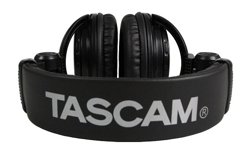Tascam TrackPack 2x2 Комплект для звукозаписи
