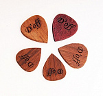 Фото:Doff DPICK-01R Комплект медиаторов, 5 шт.