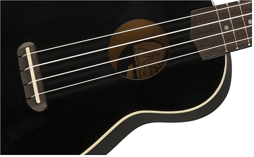 FENDER UKULELE VENICE BLACK Укулеле сопрано