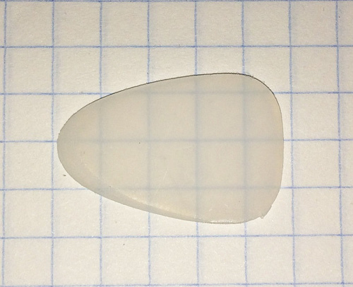 Мозеръ P107 Медиатор капролон для домры малой маленький 1 мм