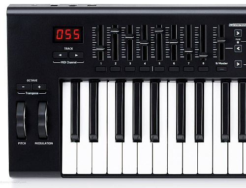 Novation Launchkey 61 MK2 Миди-клавиатура, 61 клавиша