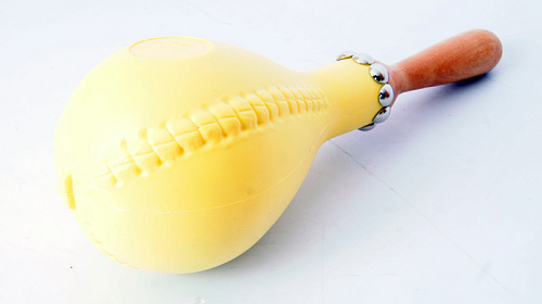 Dadi MA02 Маракасы большие на ручке, из мягкого пластика.