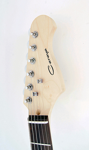 Caraya E200BK Электрогитара