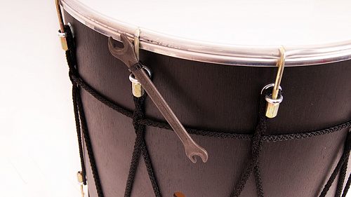 Мастерская Бехтеревых BK-13 Blmv Барабан кавказский 13" с веревкой, цвет — чёрный матовый