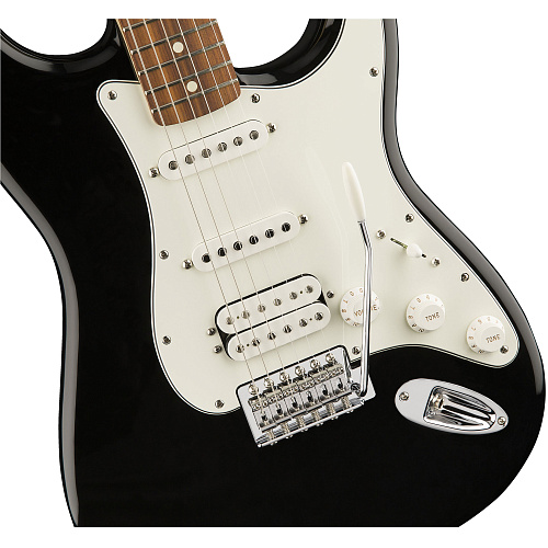 FENDER STANDARD STRAT HSS PF BLK N/BAG Электрогитара