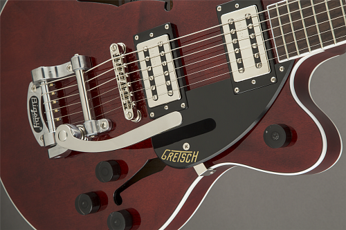 Gretsch G2655T Streamliner Center Block Jr. with Bigsby, Broad'Tron, Walnut Stain Полуакустическая электрогитара