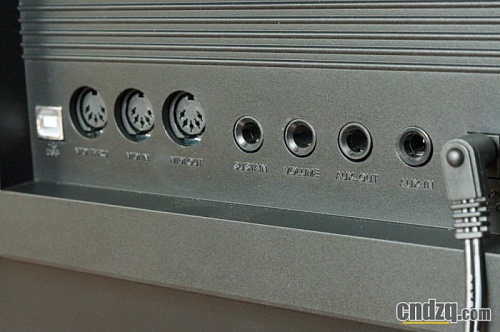 Medeli A1000 Синтезатор, 61 клавиша