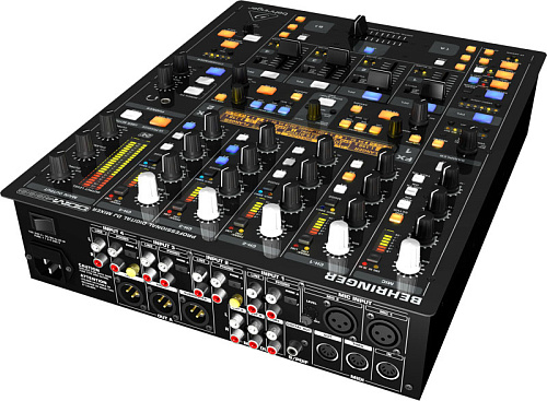 Behringer DDM4000 Цифровой DJ-микшерный пульт