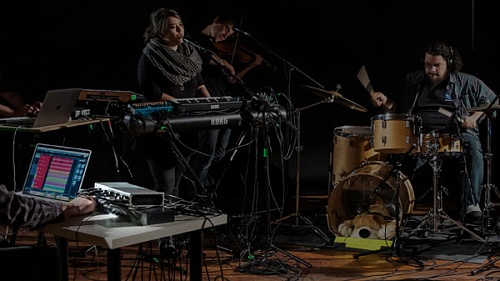 Tascam SERIES 208i USB аудио/MIDI интерфейс (20 входов, 8 выхода)