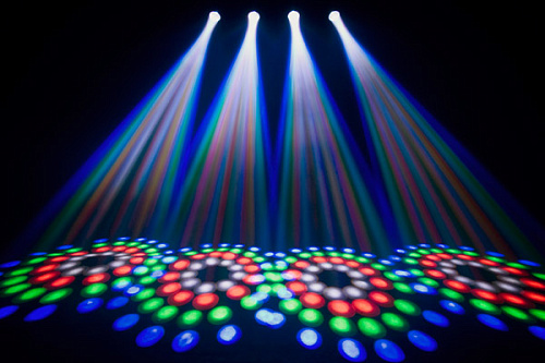 CHAUVET-DJ 4 Play Комплект из 4 светодиодных эффектов "лунный цветок" на перекладине, чехол