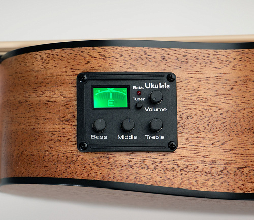 Cascha HH-2175 Укулеле бас со звукоснимателем, с чехлом, цвет натуральный