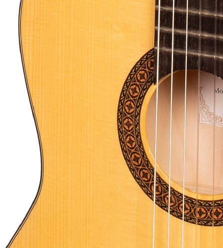 Hora N1105CTW Flamenco CTW Классическая гитара 4/4, с вырезом и звукоснимателем