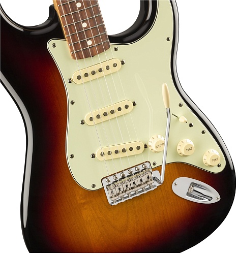 Fender Vintera '60S Stratocaster®, Pau Ferro Fingerboard, 3-Color Sunburst Электрогитара, цвет санбёрст, чехол