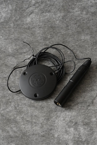 AKG CBL99 Микрофон граничного слоя конденсаторный всенаправленный