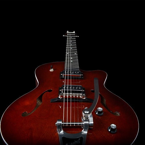 Godin 5th Ave Uptown T-Armond Havana Burst  ,  