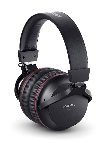 Focusrite Scarlett-Solo-Studio-4th Scarlett Solo Studio 4th gen Комплект Аудиоинтерфейс USB, микрофон, наушники