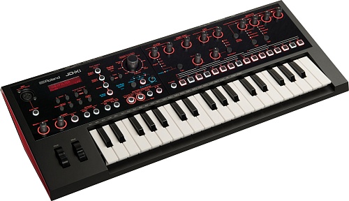 Roland JD-XI Гибридный синтезатор