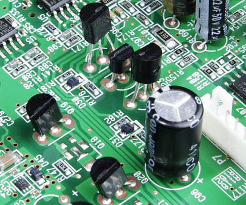 Tascam US-4x4 USB USB/MIDI аудиоинтерфейс