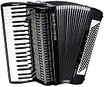 Фото:Weltmeister Saphir-IV-120/41-BK Saphir Аккордеон 41/120/IV/11/5, черный, с ремнями и чехлом
