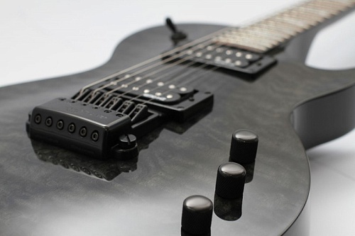 VGS Eruption Gitarre Jet Bk Faded (evertune) Электрогитара