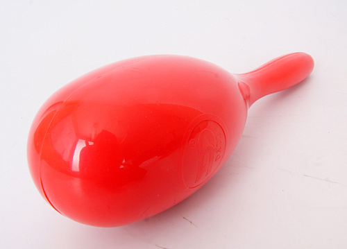 Dadi MA01 Маракасы средние на ручке, твердый пластик.