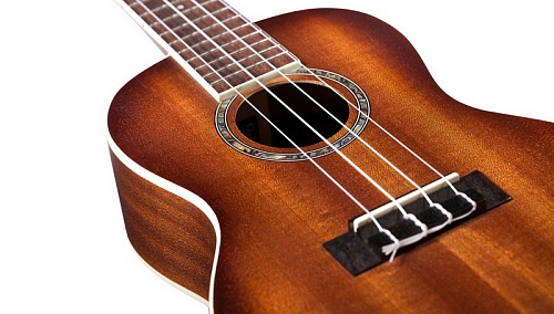 CORDOBA 15 CM-E Edge Burst Укулеле концертная, пьезозвукосниматель